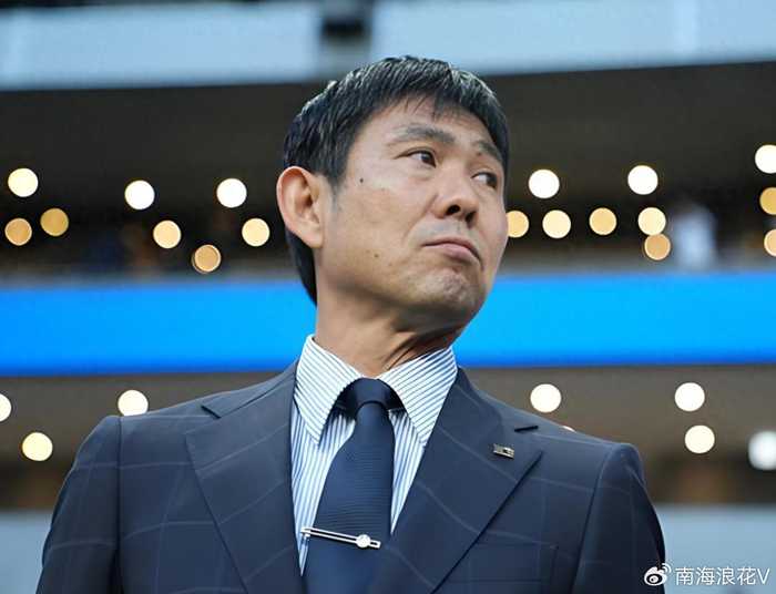  比赛还没有开始，日本男足就遇到了2个大麻烦！